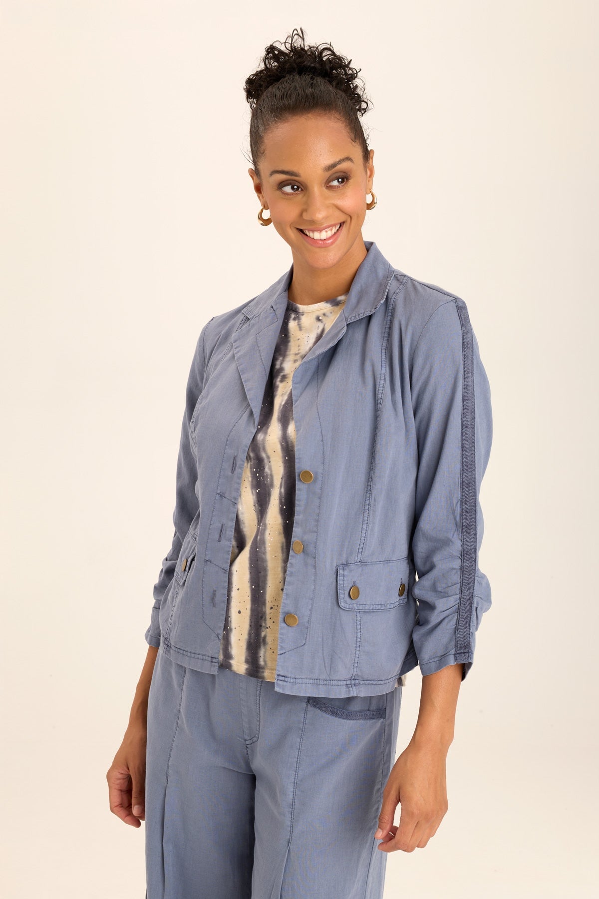 Wearables Folksy Linen/Stretch 4-Pocket Shirred Blazer 