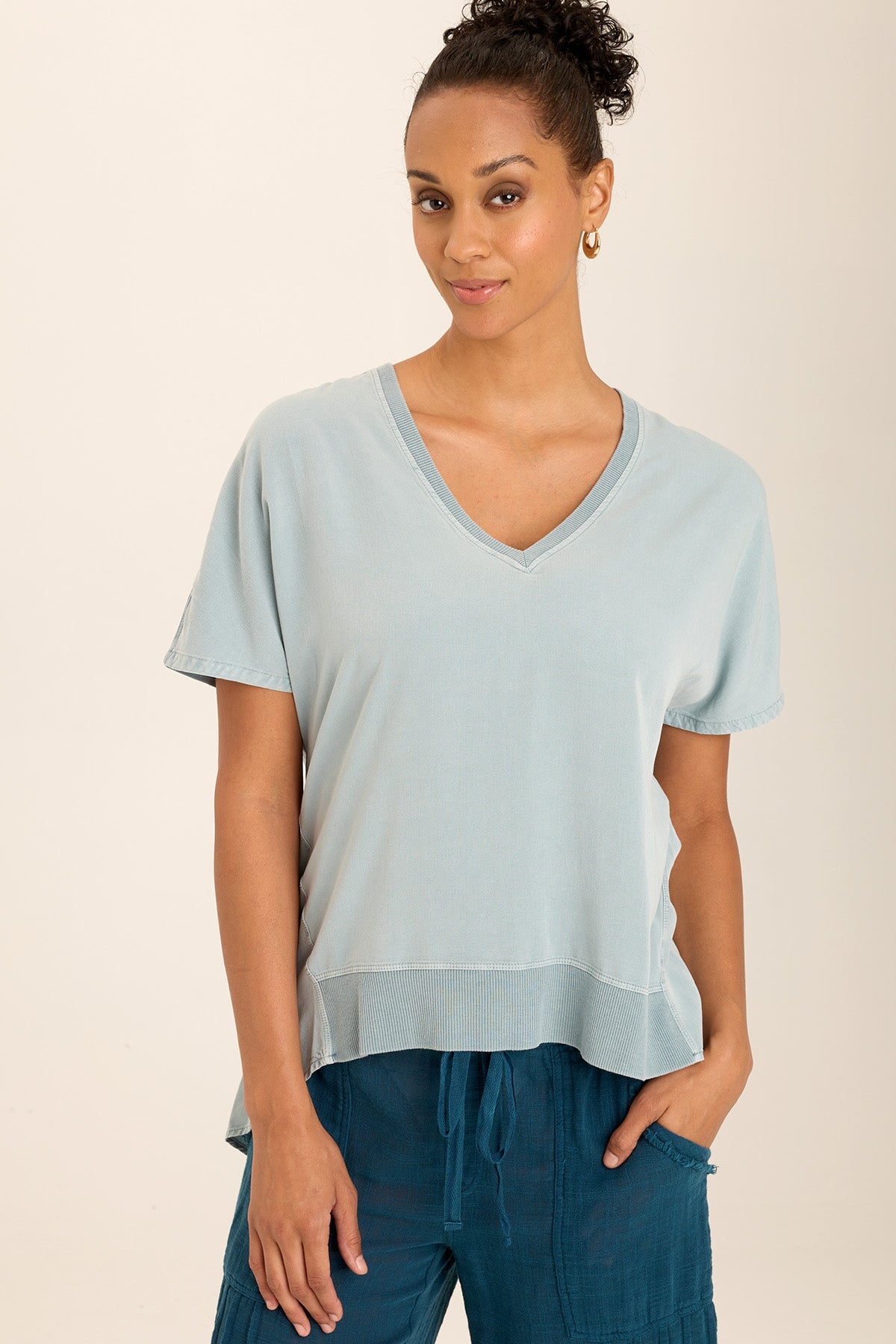 Wearables Clara Twill/Jersey Relaxed V-Neck Tee