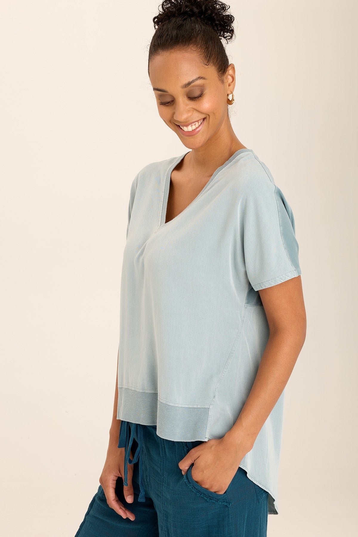 Wearables Clara Twill/Jersey Relaxed V-Neck Tee